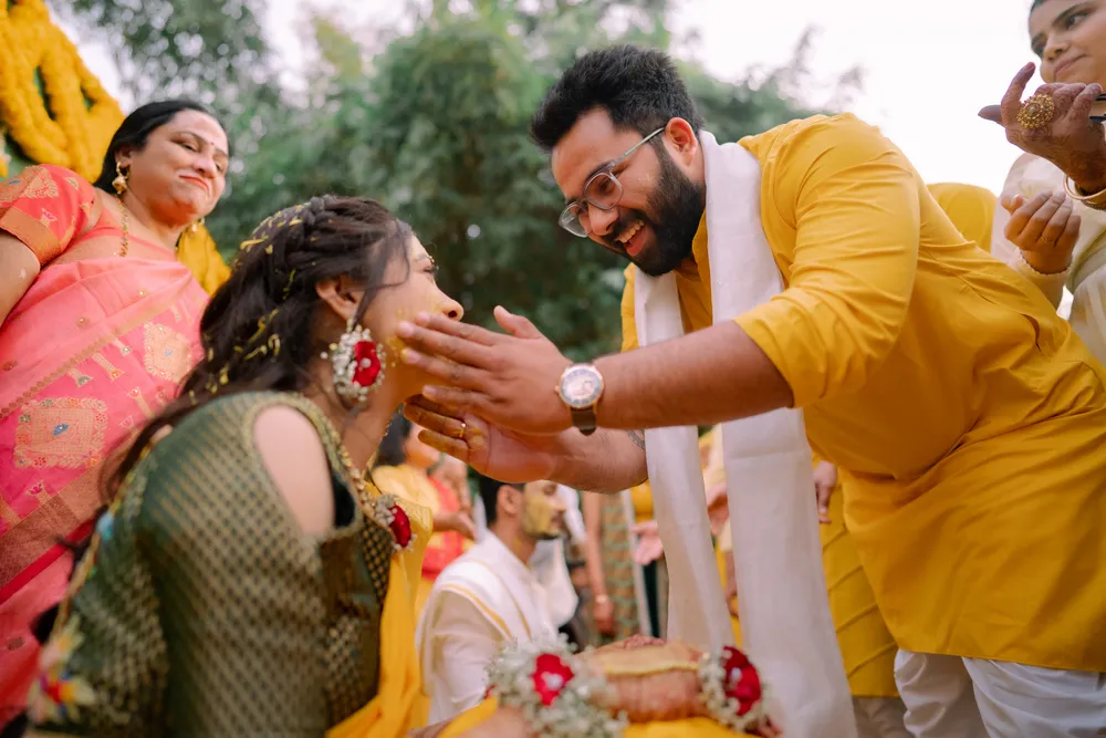 Editorial wedding photo - Candid emotion